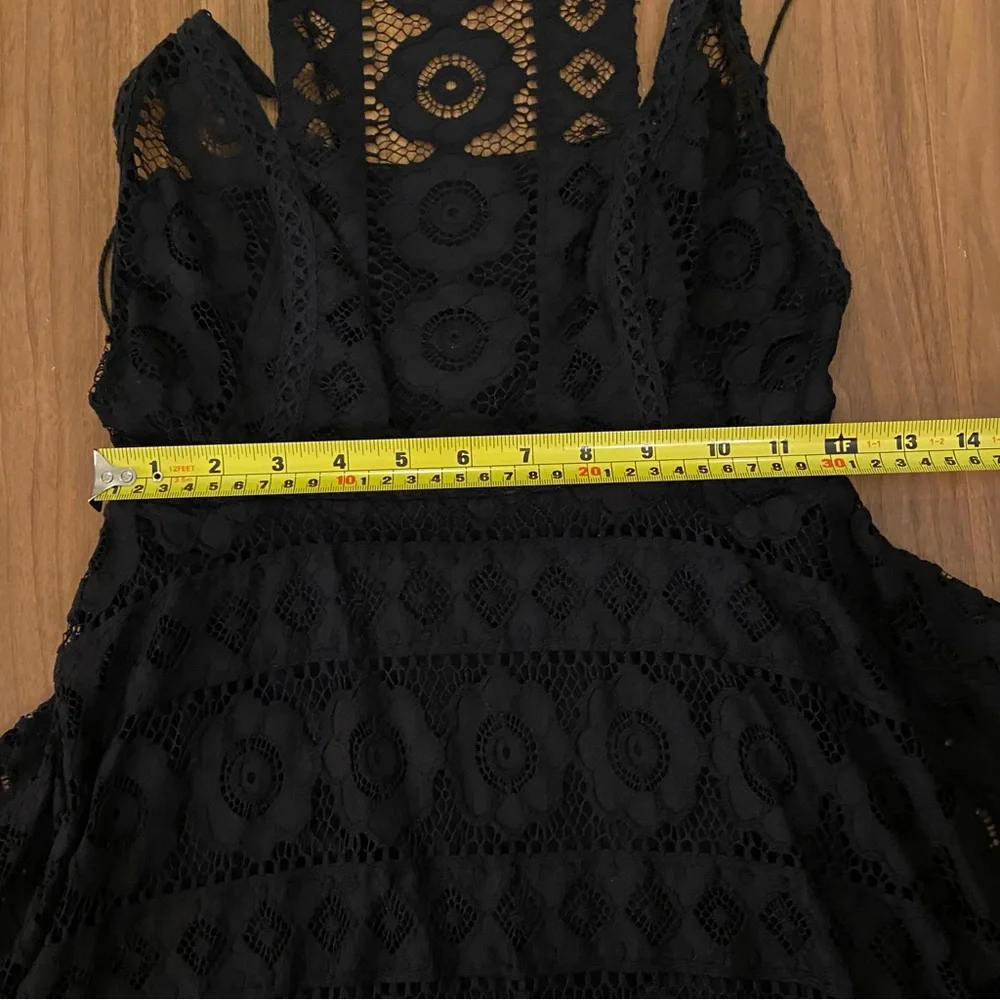Free People Black Lace Crochet Boho Dress NWT Size 4 $128 - Picture 4 of 9